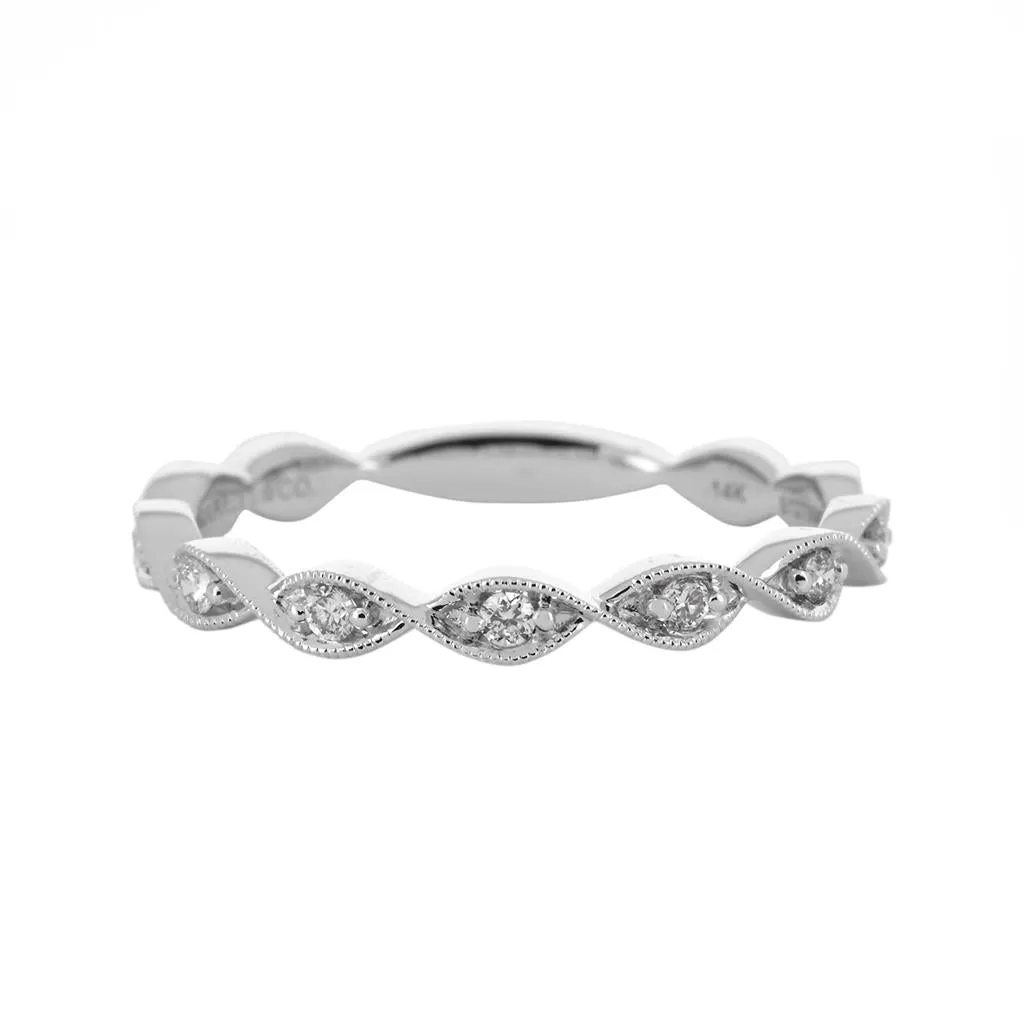 0.15ctw Diamond Band - Twist - White Gold