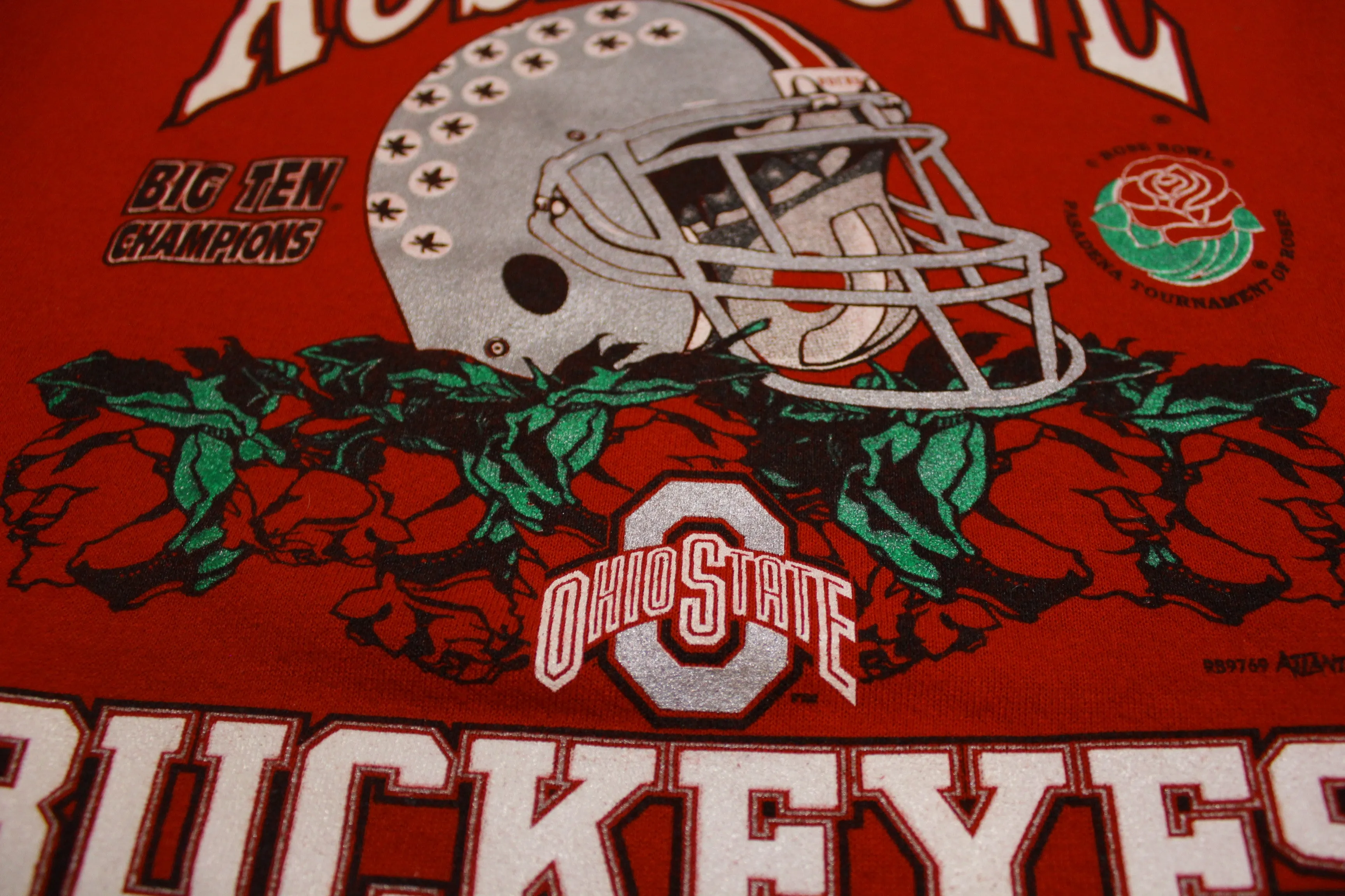 1997 Rose Bowl Big Ten Champions Ohio State Buckeyes USA 90's Vintage Sweatshirt