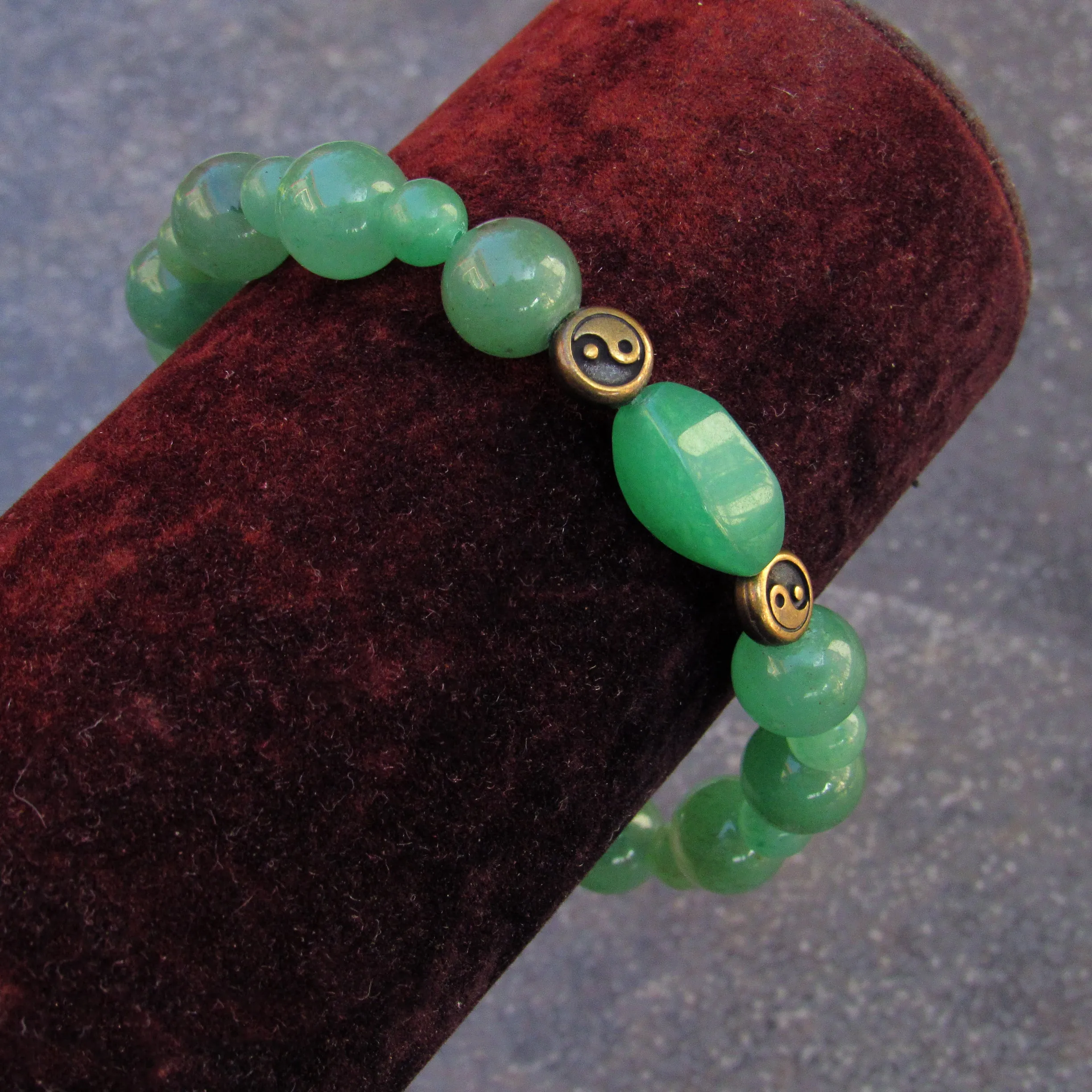 Green Aventurine gemstone and Puter Yin Yang Stretch Bracelet