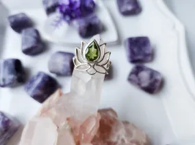 Lotus Ring || Peridot