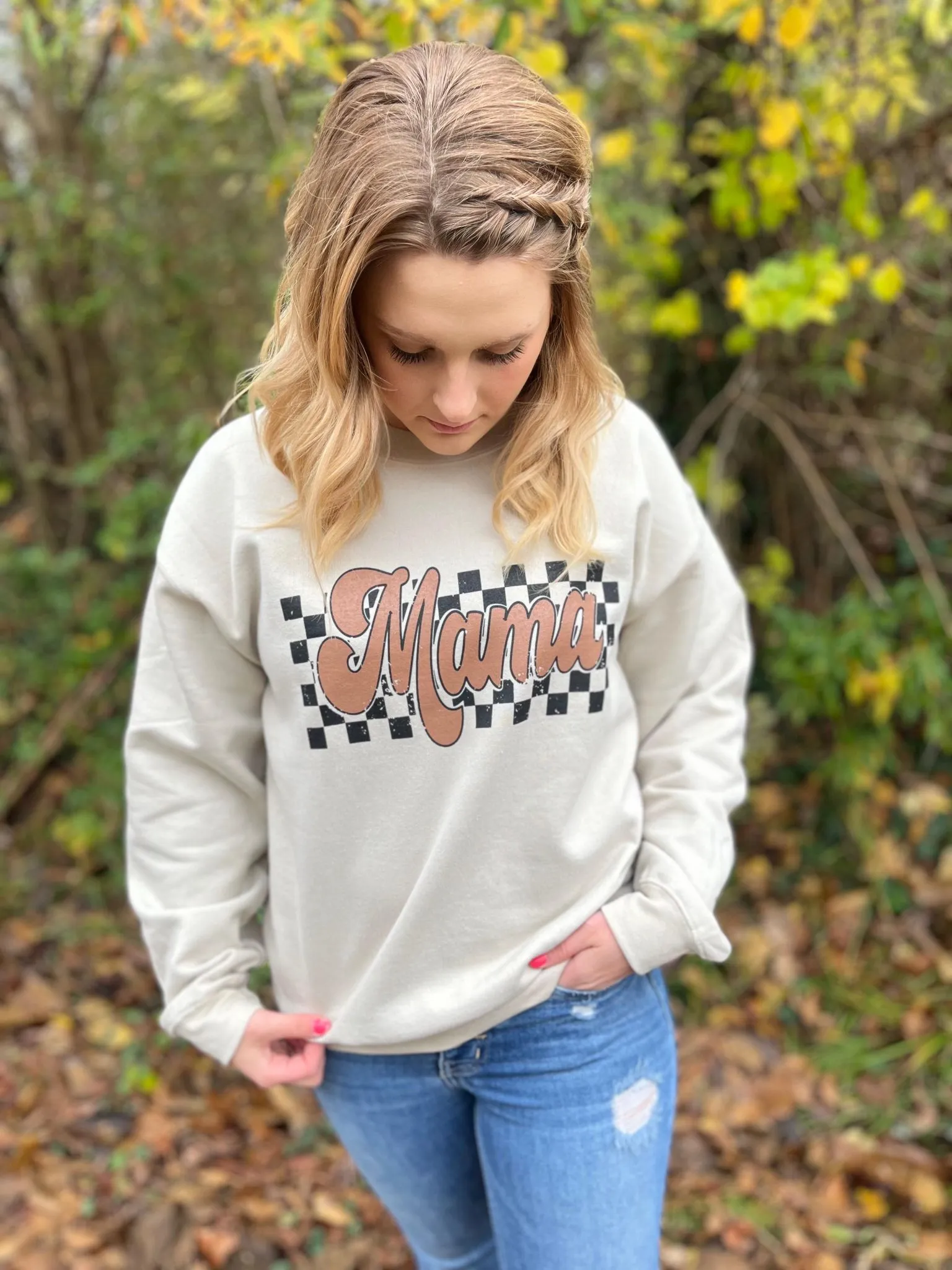 Retro Checkered Mama Sweatshirt