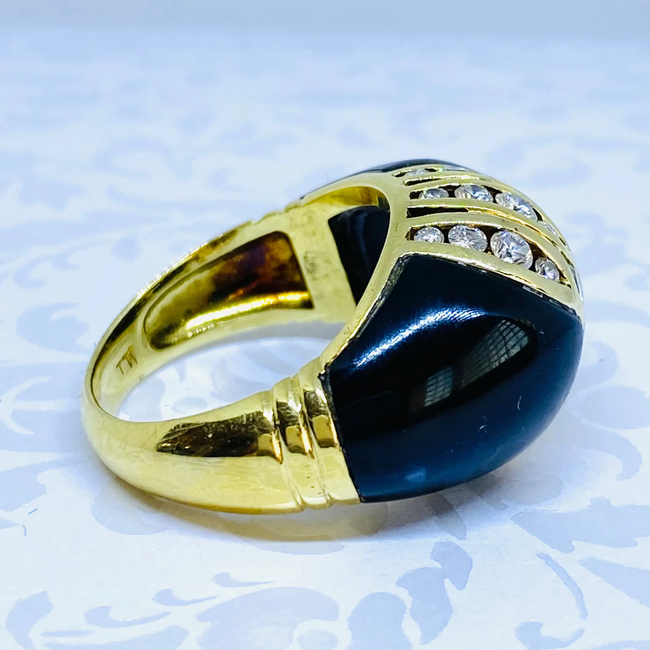 Vintage 18K Yellow Gold Black Onyx and Diamond Dome Ring